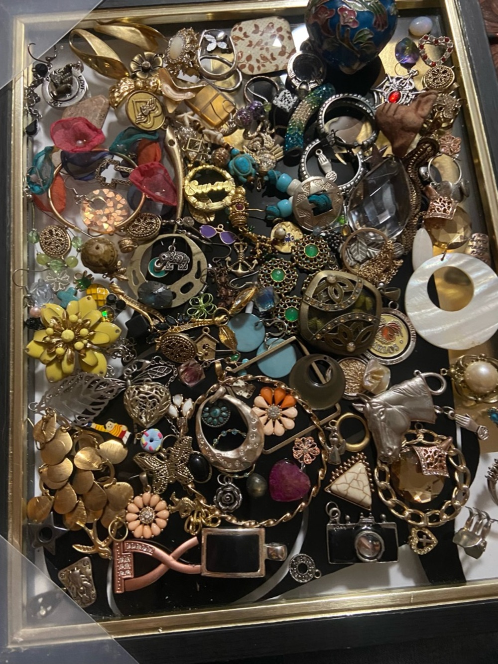 Junk/Craft/Broken Jewelry/ Single Earring/ Unsearched/ Lot